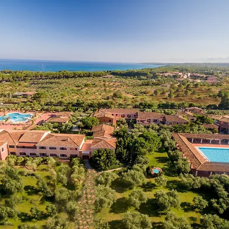 I Giardini di Cala Ginepro Hotel Resort-3